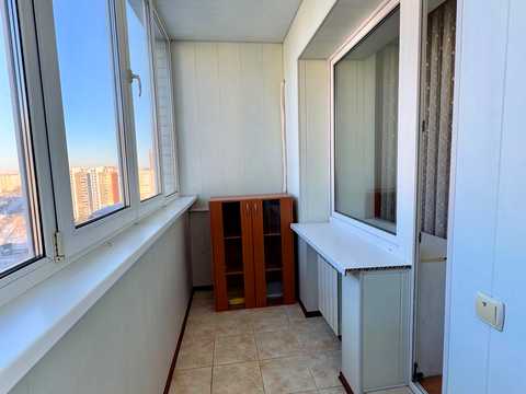 квартира за адресою Київ, Анни Ахматової вул., 31