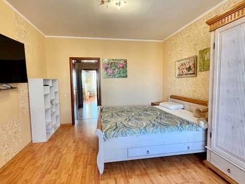 квартира за адресою Київ, Анни Ахматової вул., 31