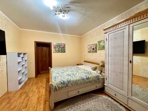квартира за адресою Київ, Анни Ахматової вул., 31