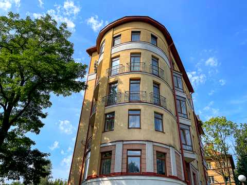 коммерческая по адресу Панаса Мирного ул., 22-А