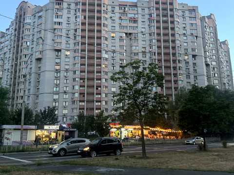 квартира за адресою Київ, Анни Ахматової вул., 31