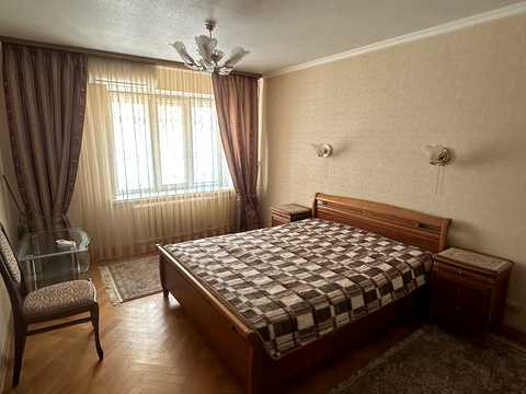 квартира по адресу Оноре де Бальзака ул., 4