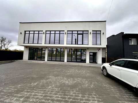 комерційна за адресою Зелена вул., 301