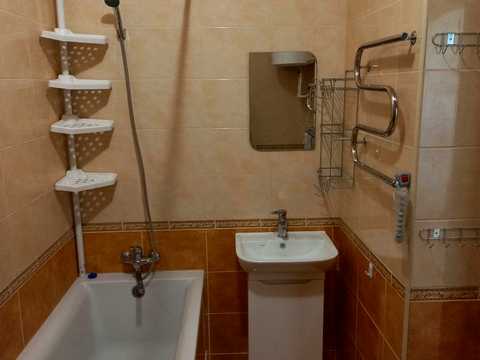 квартира за адресою Любомира Гузара просп. (Космонавта Комарова), 46-Б