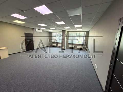 комерційна за адресою Спаська вул., 5