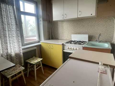 квартира за адресою Богатирська вул., 2