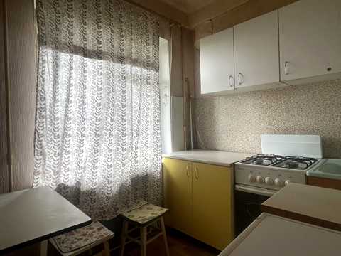 квартира за адресою Богатирська вул., 2