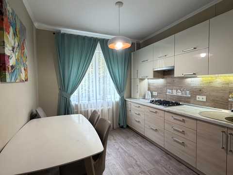 квартира по адресу Славы бульв., 32