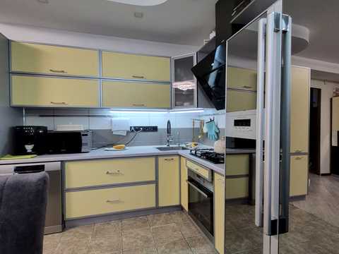 квартира за адресою Металургів просп., 21