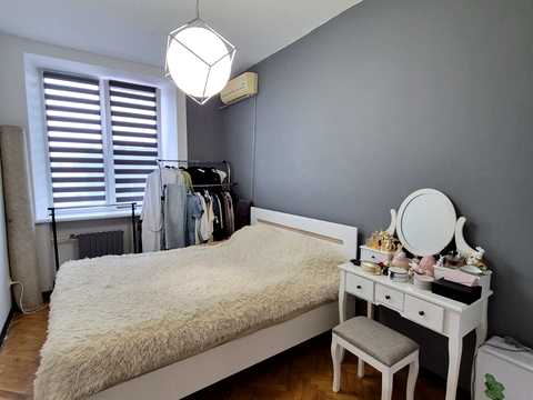 квартира за адресою Металургів просп., 21