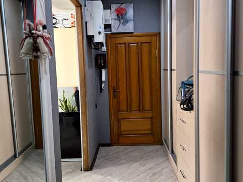 квартира за адресою Металургів просп., 21