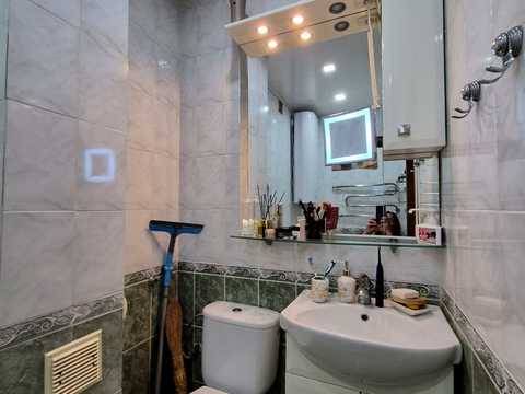 квартира за адресою Металургів просп., 21