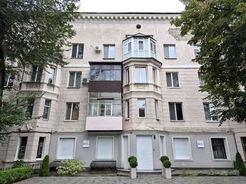 квартира за адресою Металургів просп., 21