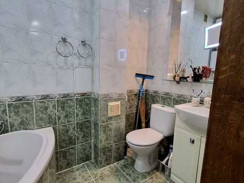 квартира за адресою Металургів просп., 21