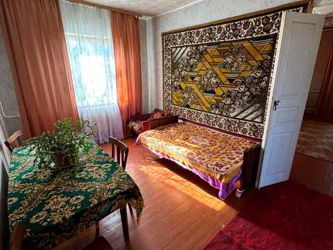 будинок за адресою с. Микуличі, Хутірська вул. (Будьонного), 1