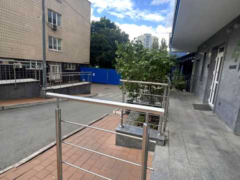 квартира за адресою Кирило-Мефодіївська вул., 2