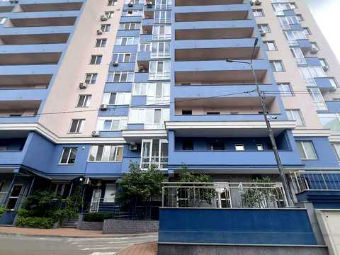 квартира за адресою Кирило-Мефодіївська вул., 2