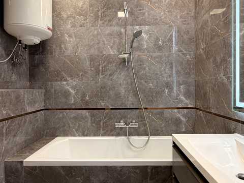 квартира за адресою Салютна вул., 2к6
