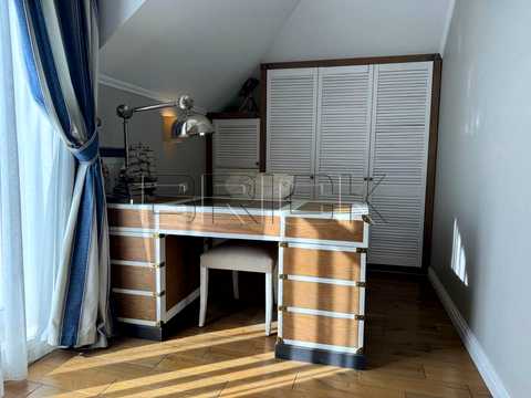 будинок за адресою Київська вул.