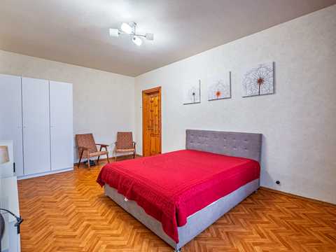 квартира по адресу Героев Днепра ул., 32-А