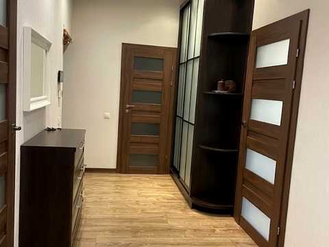 квартира за адресою Героїв Крут вул., 11-Б