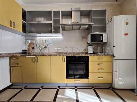 квартира за адресою Київ, Урлівська вул., 34