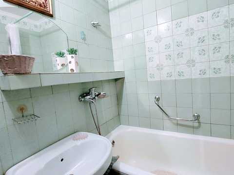 квартира за адресою Київ, Автозаводська вул., 81