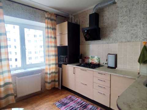 квартира за адресою Небесної Сотні просп. (Маршала Жукова), 2