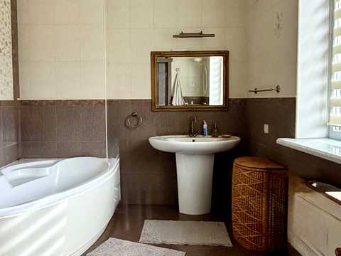 будинок за адресою Садова вул., 111
