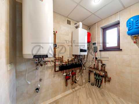 дом по адресу Киев, Смородиновая ул., 185