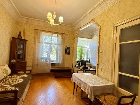 квартира за адресою Садова вул., 19