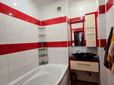 квартира за адресою Рози Ауслендер вул., 33-А