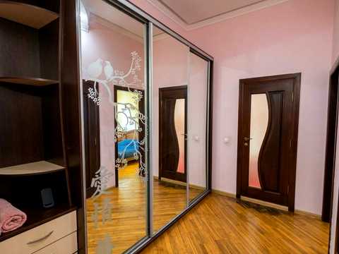 квартира за адресою Рози Ауслендер вул., 33-А