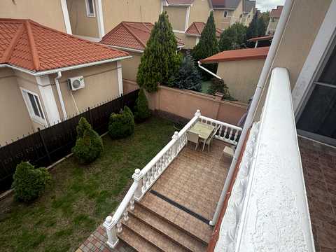 будинок за адресою Ясна