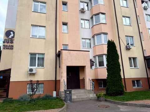 комерційна за адресою Молодіжна вул. (Піонерська), 18