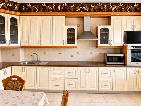 квартира за адресою Автозаводська вул., 99/4