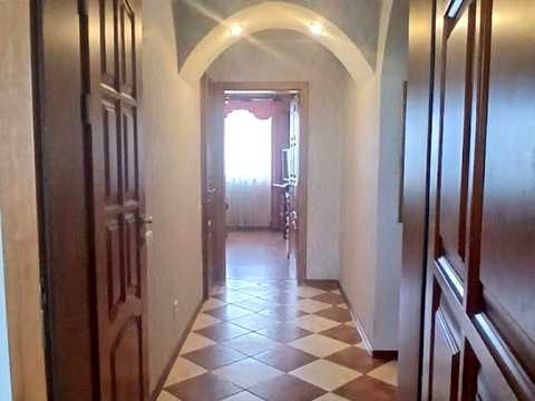 квартира за адресою Автозаводська вул., 99/4