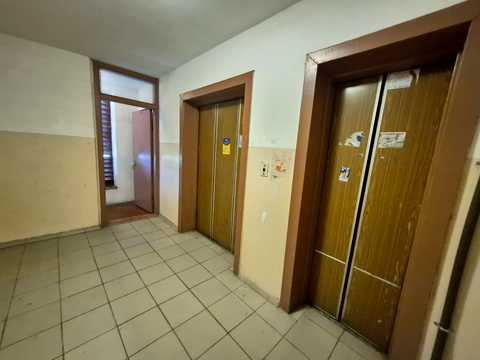 квартира за адресою Київ, Оболонський просп., 9