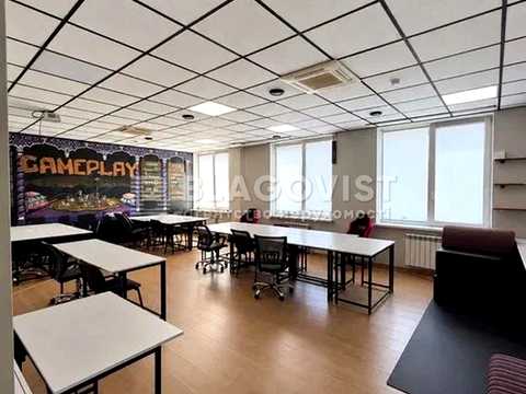 коммерческая по адресу Миколы Бажана просп., 10а