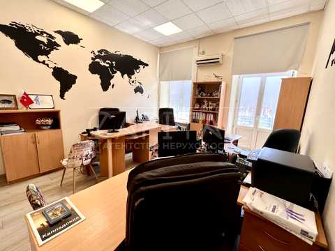 комерційна за адресою Басейна вул., 15
