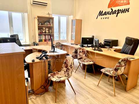 комерційна за адресою Басейна вул., 15