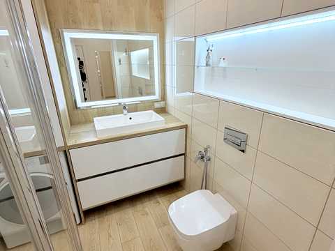 квартира за адресою Юнацька вул., 10