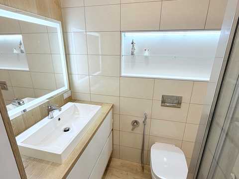 квартира за адресою Юнацька вул., 10