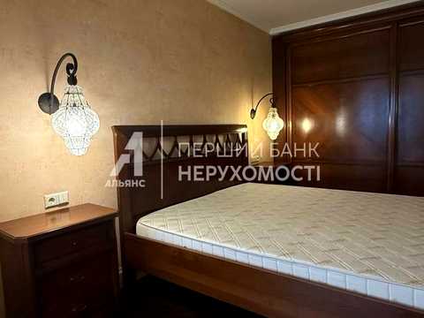 квартира за адресою Академіка Корольова вул., 24