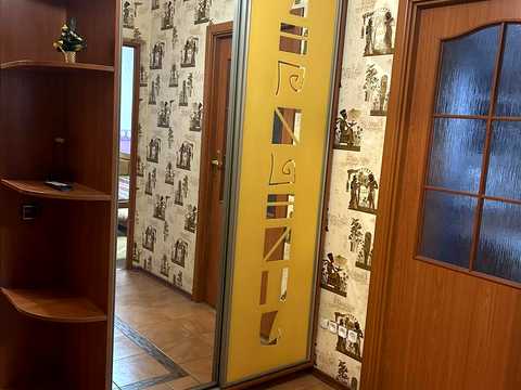 квартира по адресу Ревуцкого ул., 25