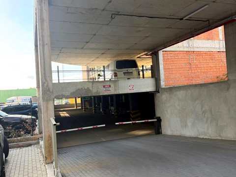 паркомісце за адресою Миколи Бобяка вул., 1д
