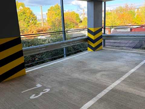 паркомісце за адресою Миколи Бобяка вул., 1д