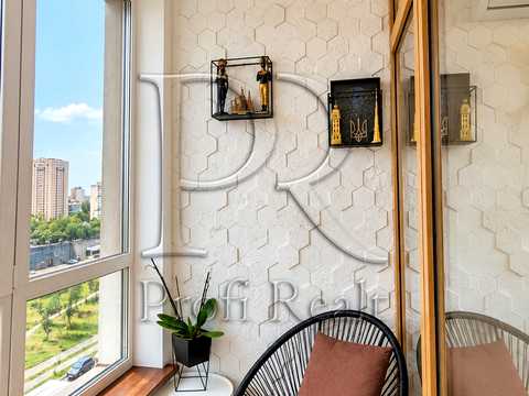 квартира за адресою Родини Крістерів вул., 18/6