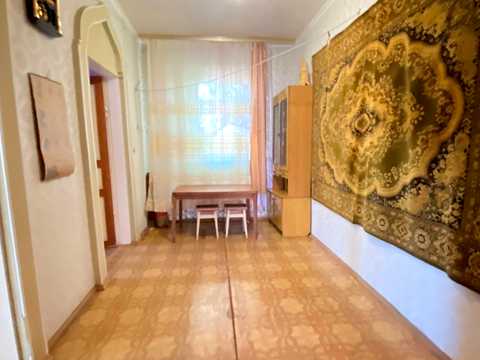 будинок за адресою с. Шкарівка, Центральна