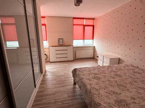 квартира за адресою Разумовська вул., 10/12